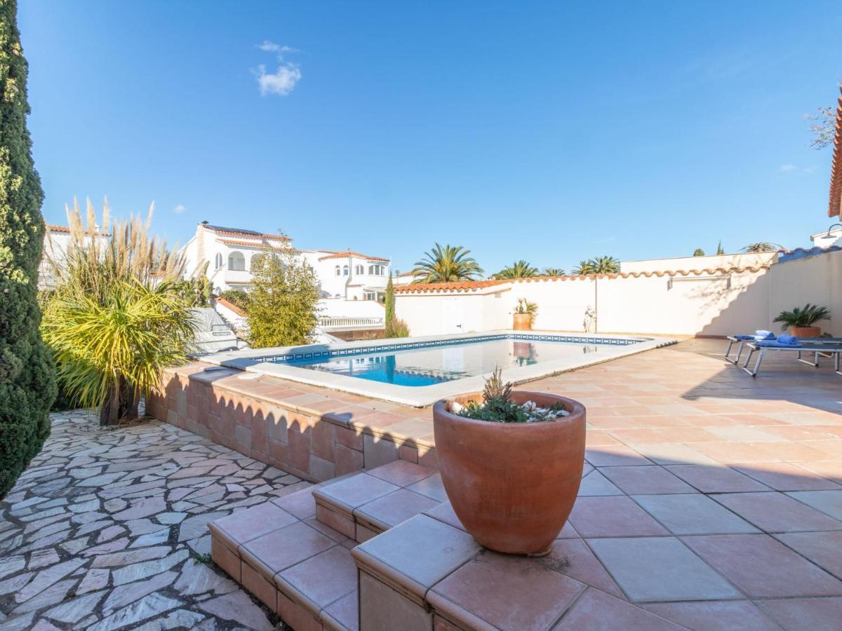 Holiday Home Bonica By Interhome Empuriabrava Exterior foto